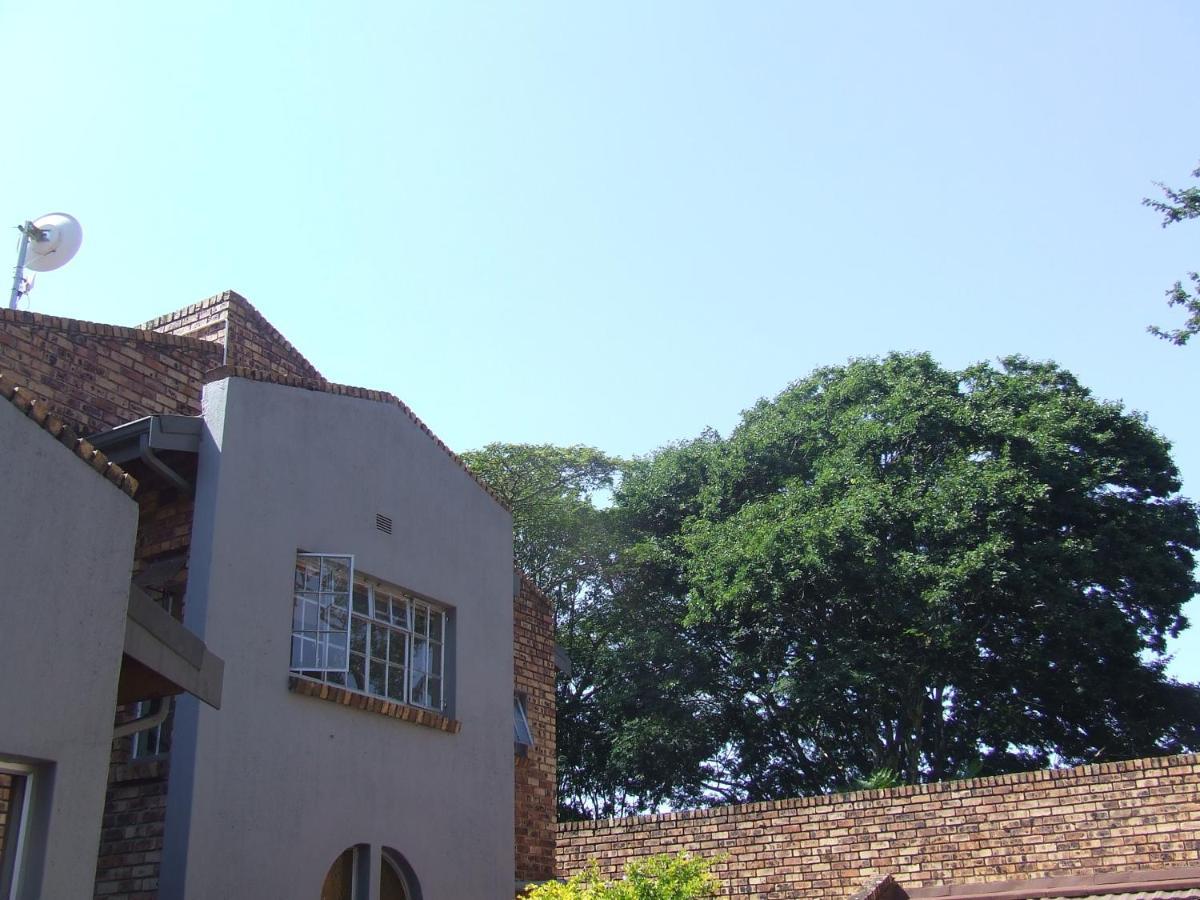 Kruger'S Guest House White River Exterior foto